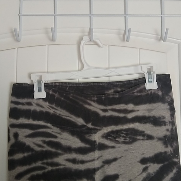 The Dye Striped Leggings - Picture 3 of 4